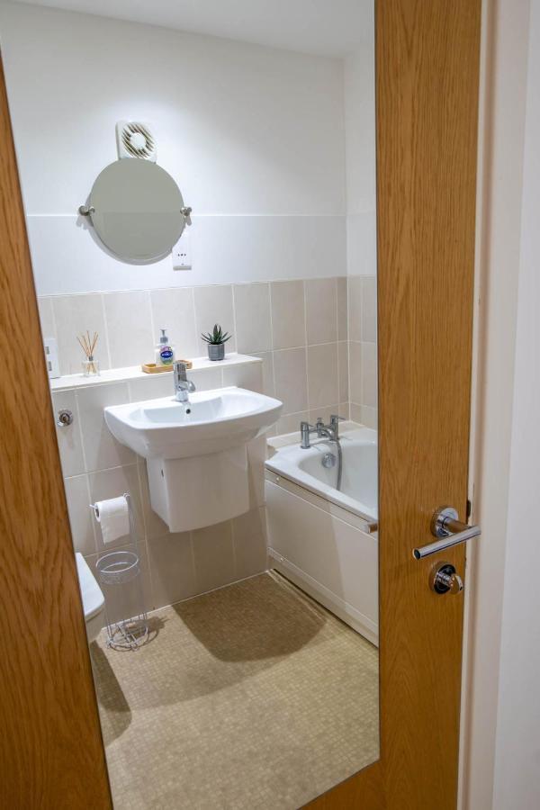The Chaucer - Modern 3 Bed Home With Parking Close To City Centre Кэнтербари Экстерьер фото